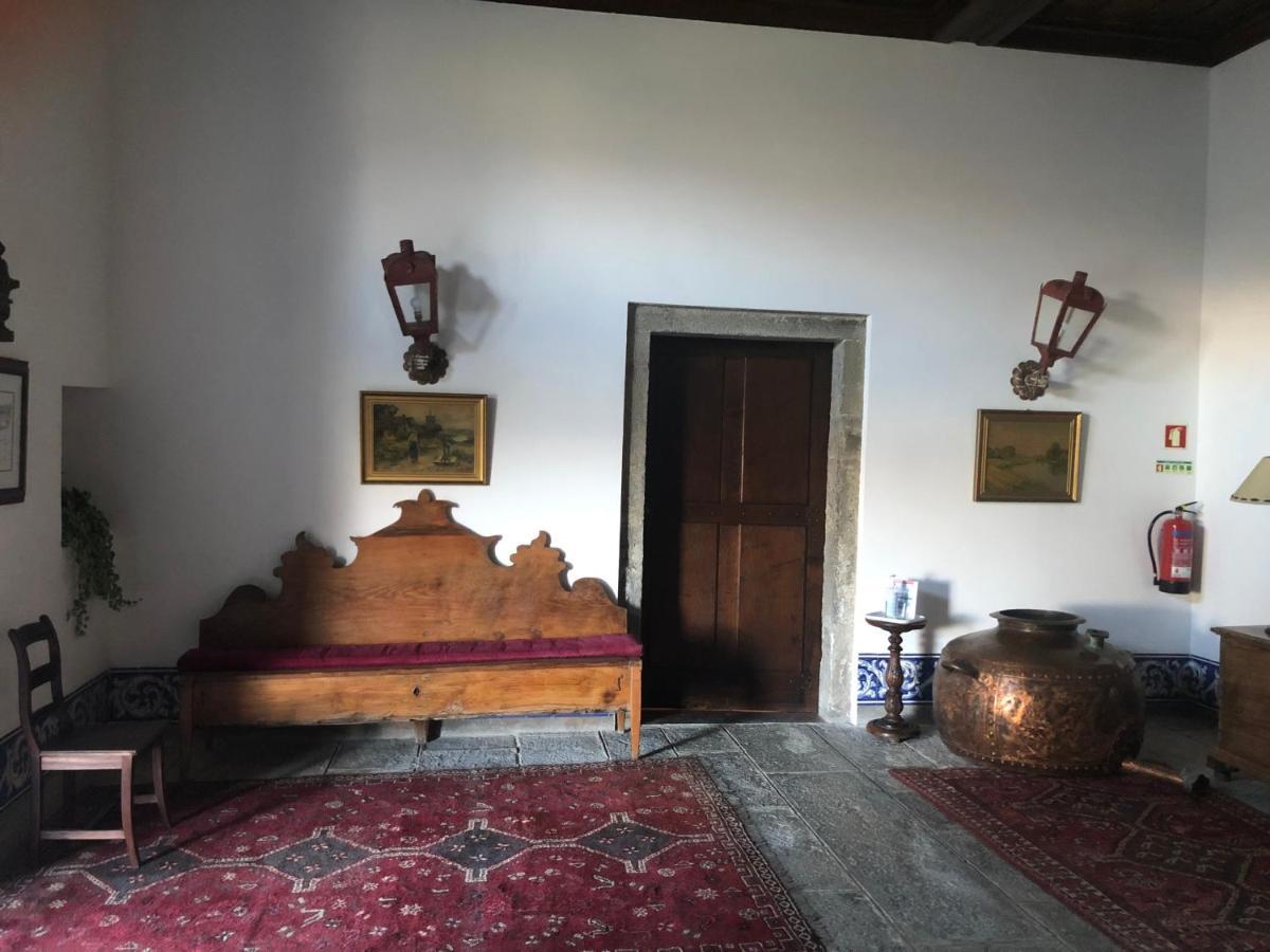 Casa Das Torres De Oliveira เมเซาฟริโอ ภายนอก รูปภาพ